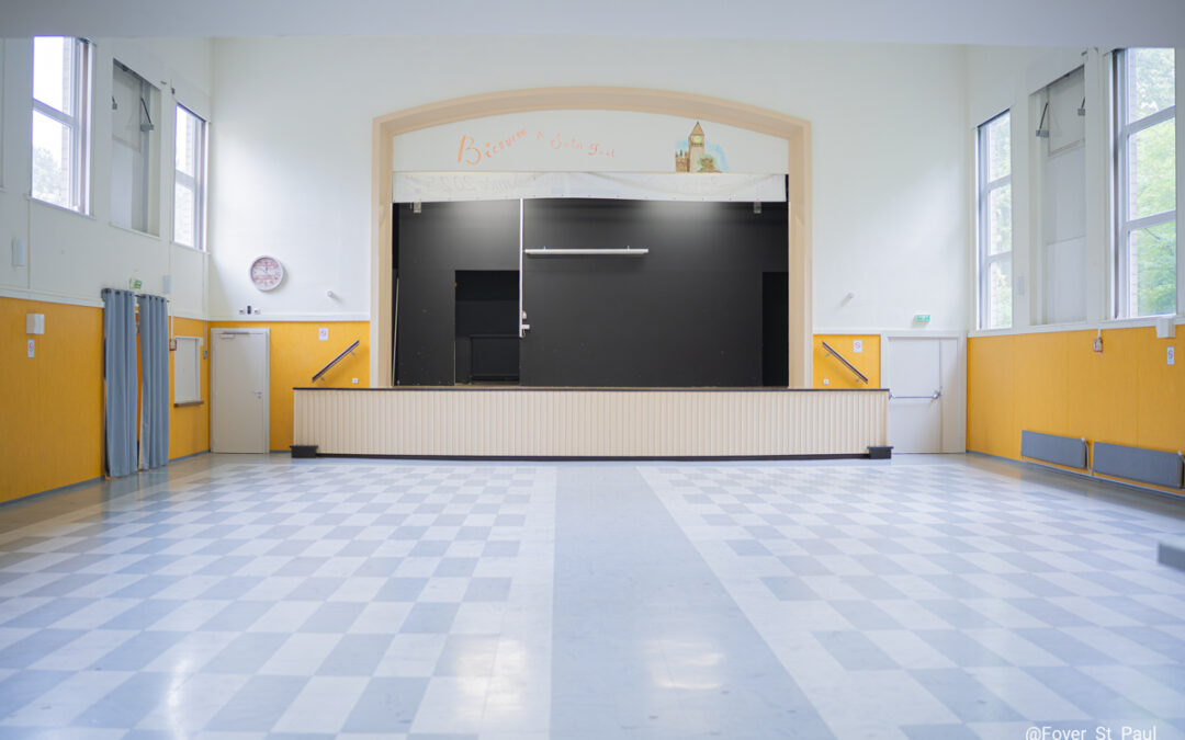 Salle Saint Paul avec scéne