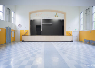 Salle Saint Paul avec scéne